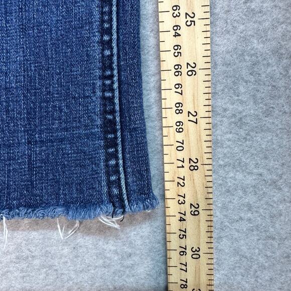 Wit & Wisdom Jeans SZ 2 Medium Wash Denim Frayed Hem Floral Embroidered Low Rise - Picture 8 of 9